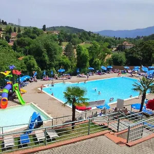 https://small-camp-il-poggetto.it-tuscanyhotel.com